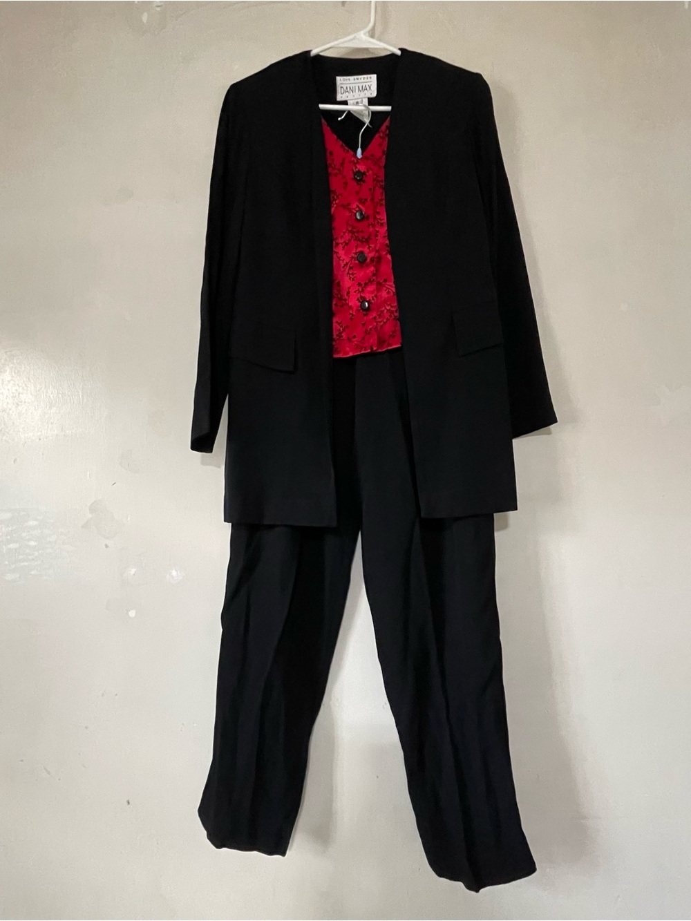 dani max pant suit